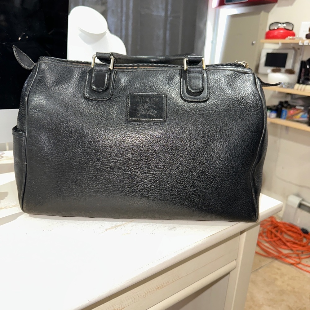 authentic used boston burberry handbag